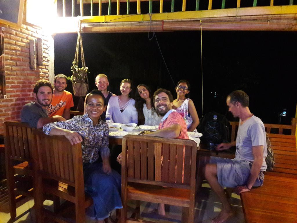 Olala Cafe & Bungalows Sabang  Ngoại thất bức ảnh